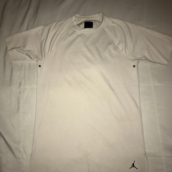 Jordan’s t-shirt size M - Picture 2 of 4